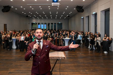Berlindəki Azərbaycan Mədəniyyət Mərkəzində Həmrəylik Günü qeyd olunub - FOTO