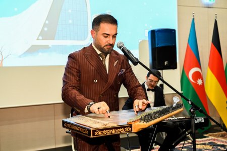 Berlindəki Azərbaycan Mədəniyyət Mərkəzində Həmrəylik Günü qeyd olunub - FOTO