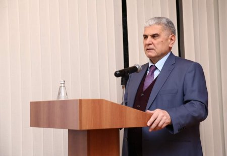 Pedaqoji Universitetdə Xalq şairi Sabir Rüstəmxanlı ilə görüş keçirilib - FOTO Pedaqoji Universitetdə Xalq şairi Sabir Rüstəmxanlı ilə görüş keçirilib - FOTO