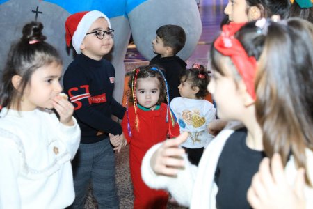Nizami rayonunda şəhid və qazi övladları üçün bayram şənliyi keçirilib - FOTO Nizami rayonunda şəhid və qazi övladları üçün bayram şənliyi keçirilib - FOTO
