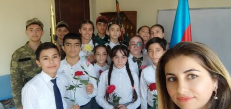 Peşəkar müəllim Səbinə Əsədova. Tanıyaq! Tanıdaq! 