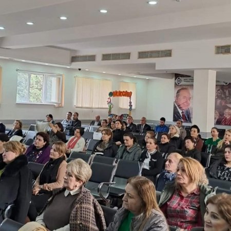 Binəqədi rayonu R.Əliyev adına 3 nömrəli tam orta məktəbin Fəaliyyət Planına uyğun olaraq növbəti Pedaqoji Şura iclası keçirildi. Binəqədi rayonu R.Əliyev adına 3 nömrəli tam orta məktəbin Fəaliyyət Planına uyğun olaraq növbəti Pedaqoji Şura iclası keçirildi.