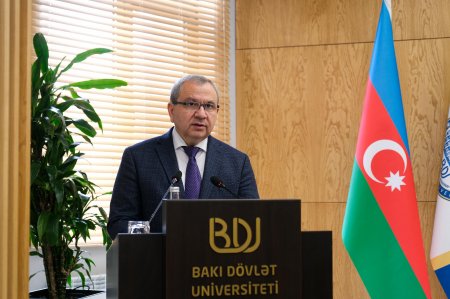 Gənclərlə “Reza Deqatinin gözündə Xocalı Soyqırımı” adlı görüş keçirilib