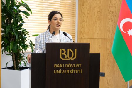 Gənclərlə “Reza Deqatinin gözündə Xocalı Soyqırımı” adlı görüş keçirilib