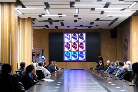 Gənclərlə “Reza Deqatinin gözündə Xocalı Soyqırımı” adlı görüş keçirilib