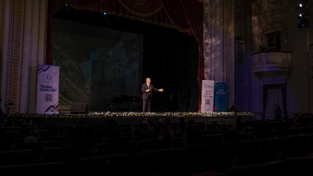 “Heydər Əliyev 102” adlı təntənəli ədəbi-bədii tədbir təşkil edilib.