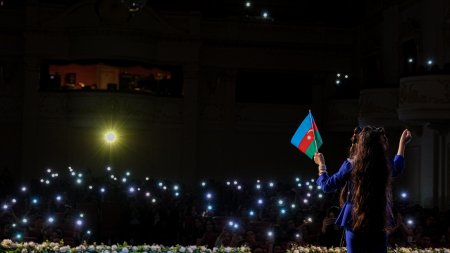 “Heydər Əliyev 102” adlı təntənəli ədəbi-bədii tədbir təşkil edilib.